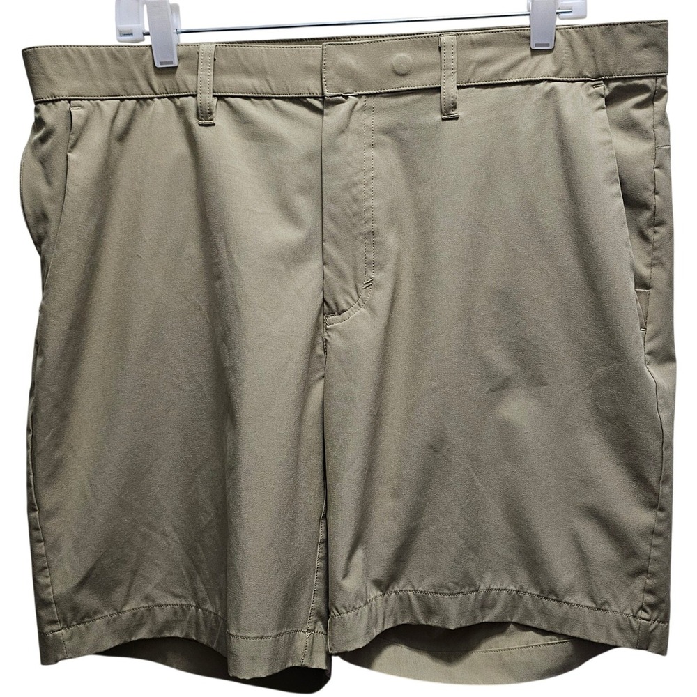 Fabletics Mens One Short Khaki Tan
Performance Stretch Activewear Golf XL Casual